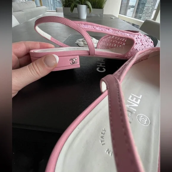 Authentic Chanel slingbacks - Picture 5 of 5